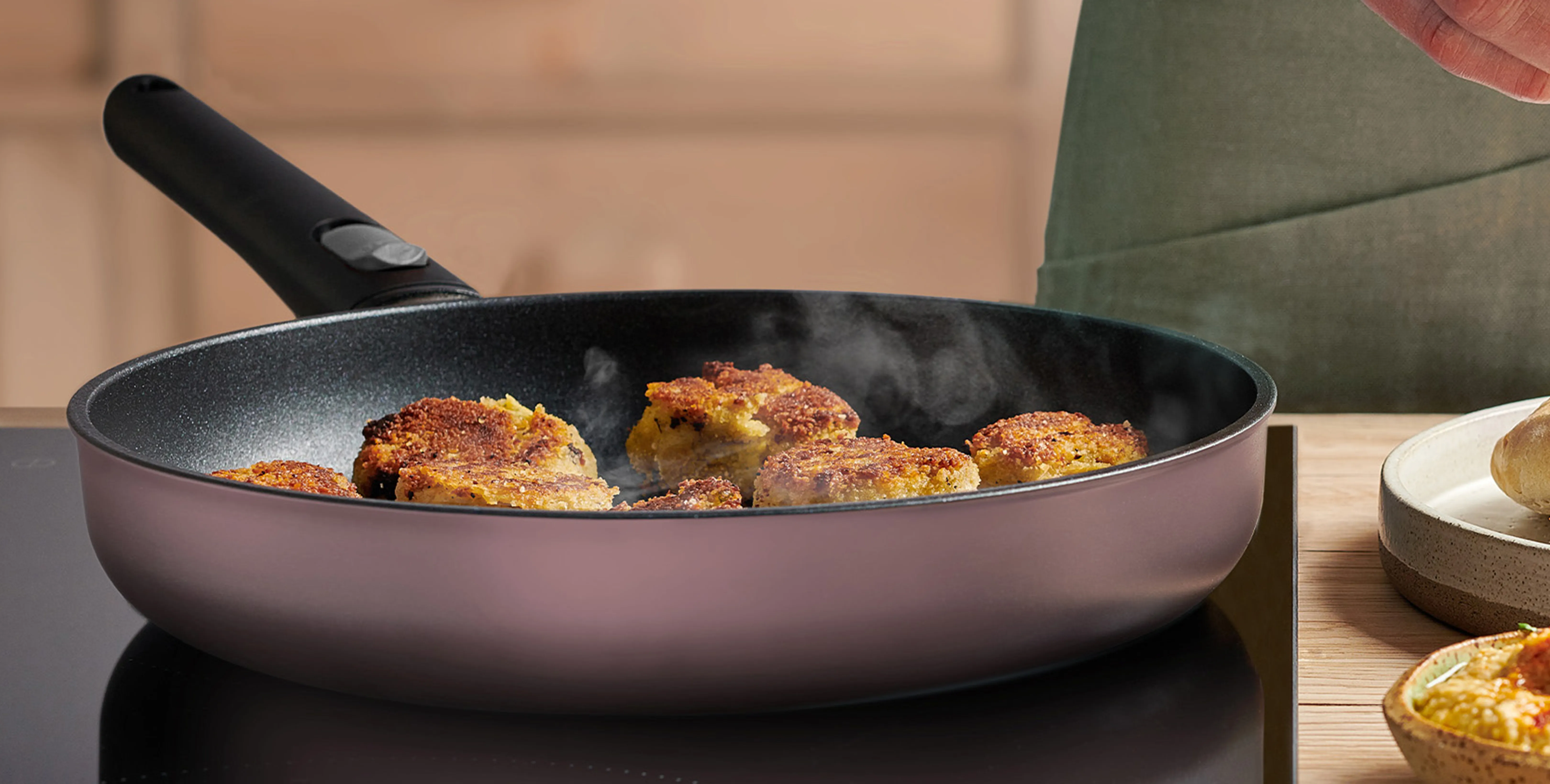 Entdecke das farbenfrohe Kochgeschirr von Ecolour